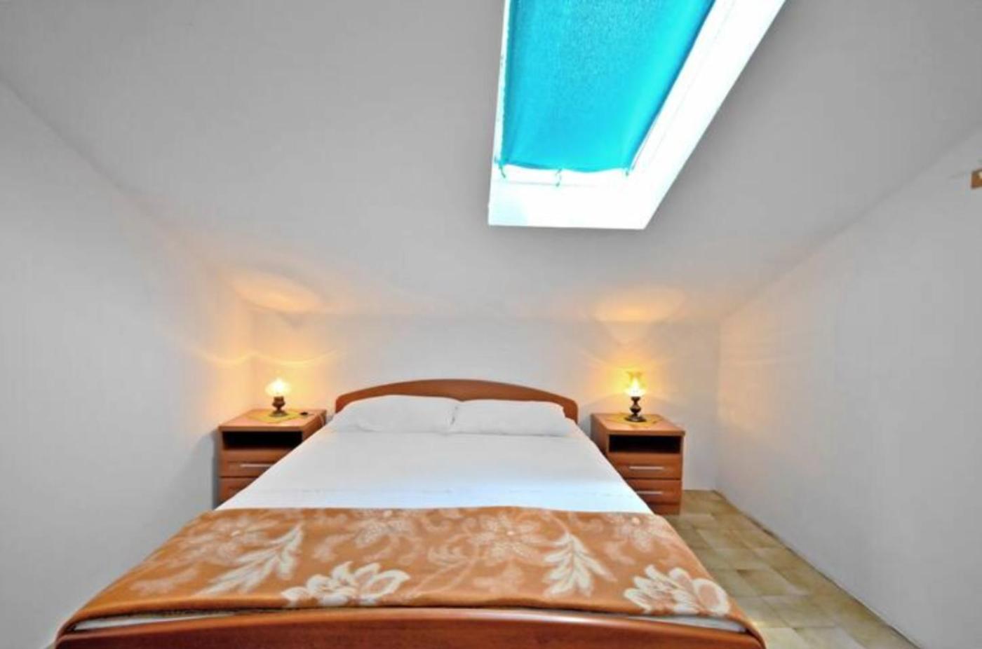 Apartment Bozikovic - Jelsa - Vitarnja ภายนอก รูปภาพ